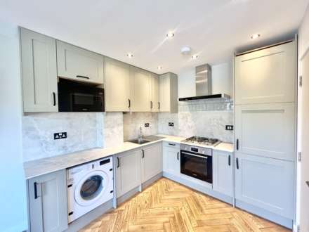 Helen House, Brentwood, Image 2