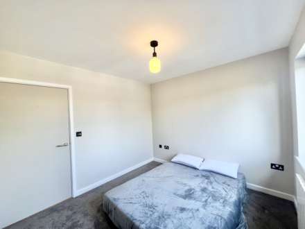 Helen House, Brentwood, Image 5