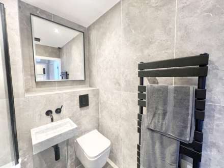 Helen House, Brentwood, Image 7