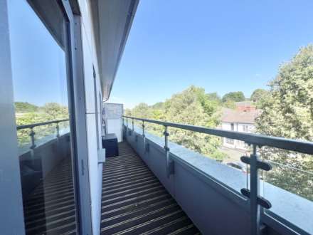 Helen House, Brentwood, Image 8