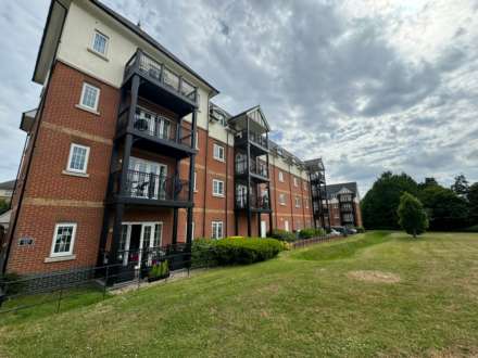 Milan Walk, Brentwood
