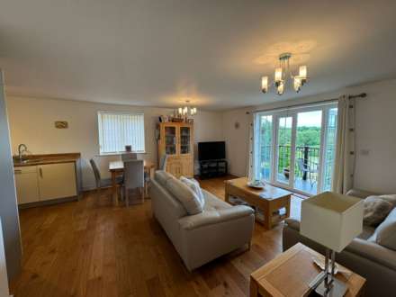 Milan Walk, Brentwood, Image 3