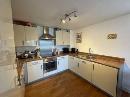 Milan Walk, Brentwood, Image 5