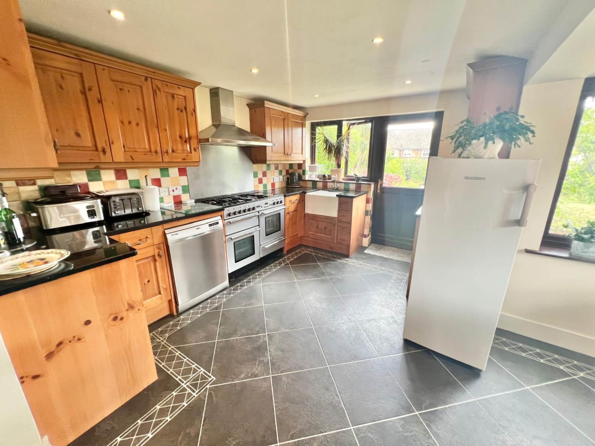 Ingrave Road, Brentwood, Image 2