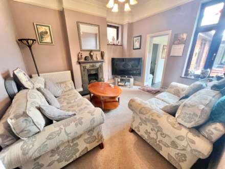 Ingrave Road, Brentwood, Image 4