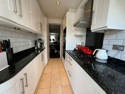 Crescent Road, Brentwood, Image 3
