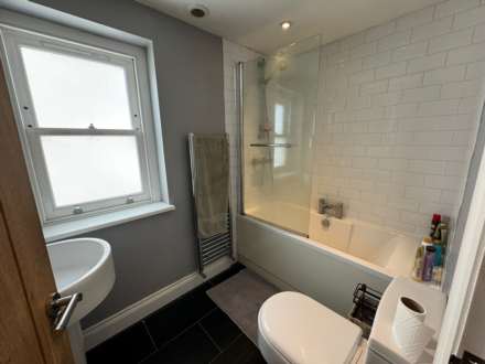 Tower Hill, Brentwood, Image 5