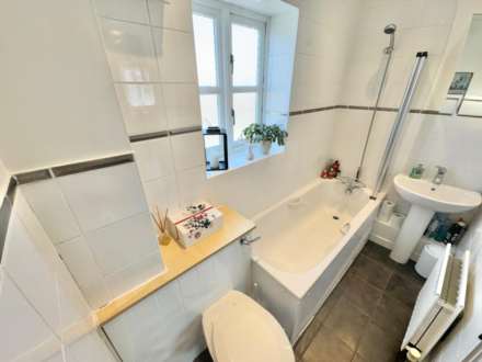 Hart Street, Brentwood, Image 11