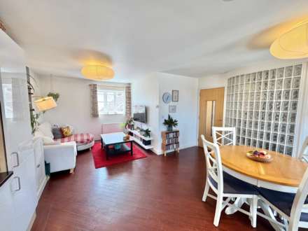 Hart Street, Brentwood, Image 9