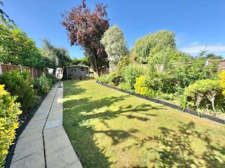 Stocksfield, Kelvedon Hatch, Image 13