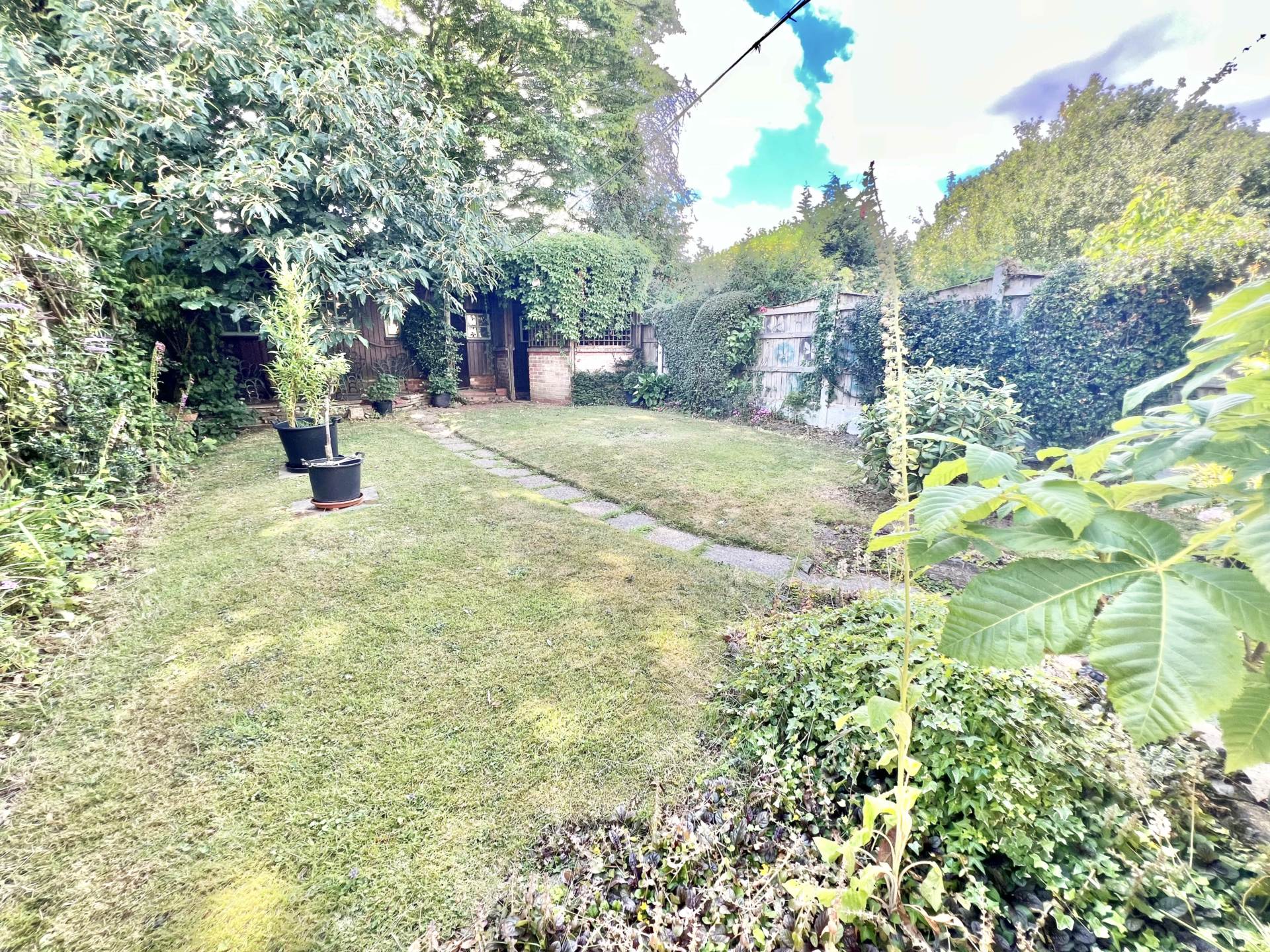 Hawthorne Avenue, Brentwood, Image 12