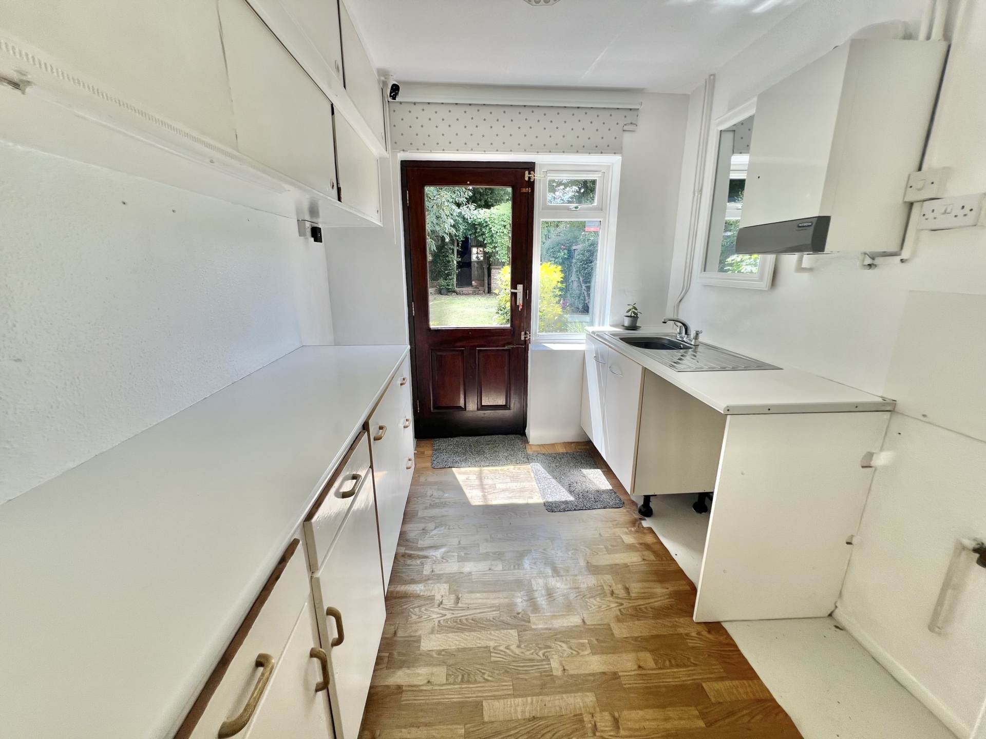 Hawthorne Avenue, Brentwood, Image 4