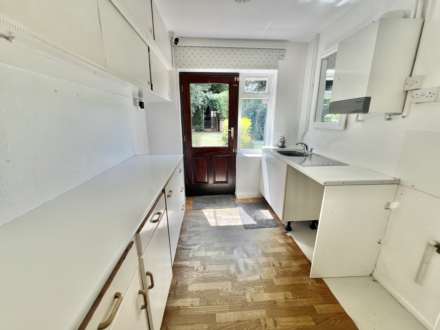 Hawthorne Avenue, Brentwood, Image 4