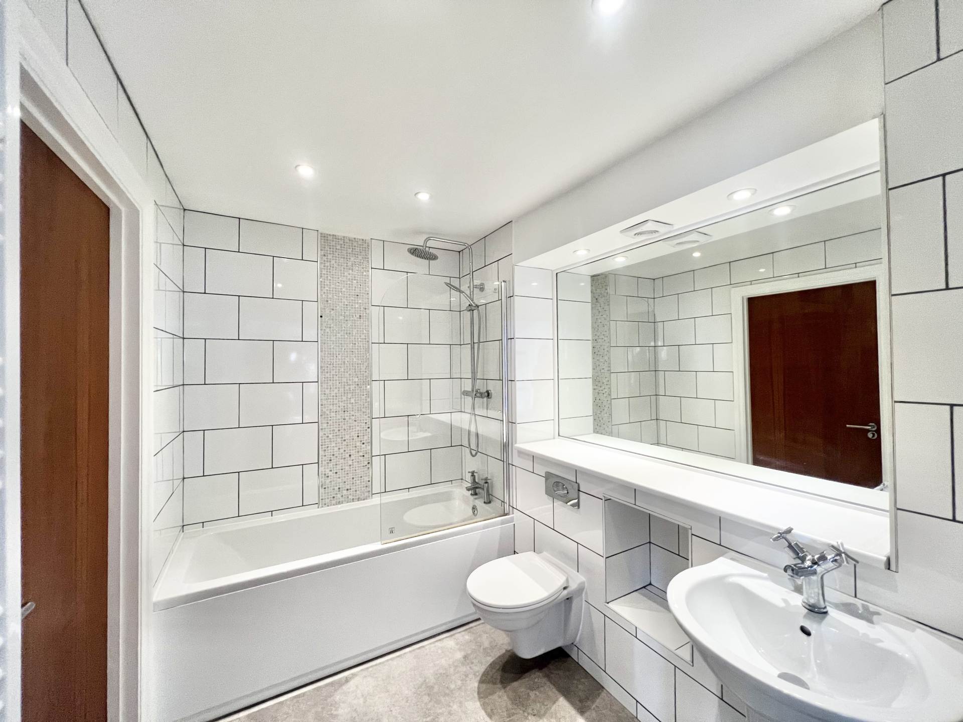 Avenue Road, Brentwood, Image 6