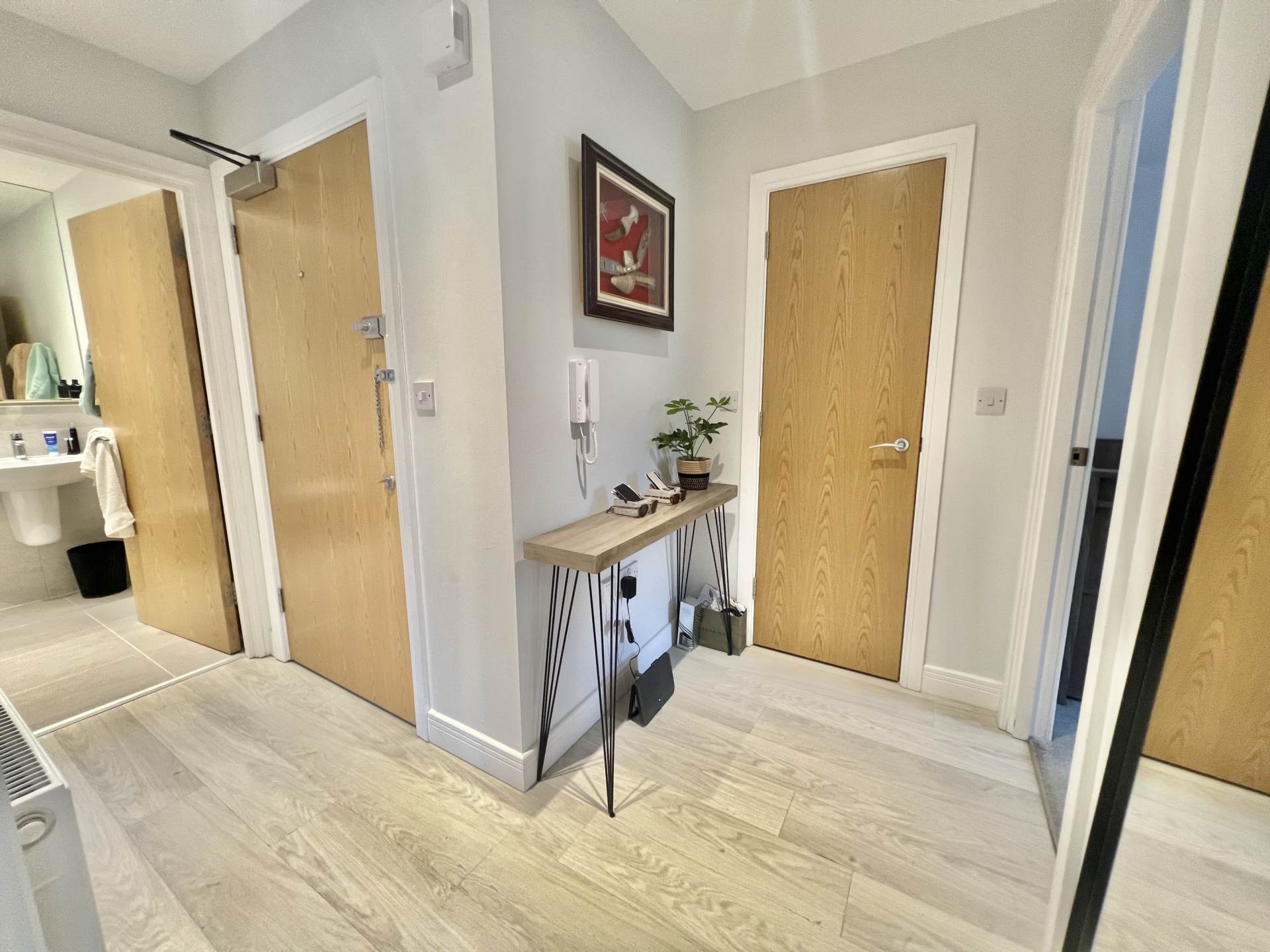Crescent Road, Brentwood, Image 2