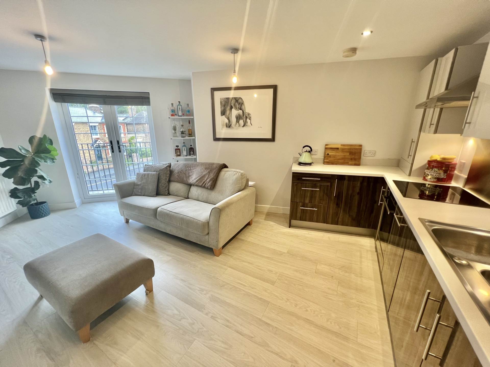 Crescent Road, Brentwood, Image 3