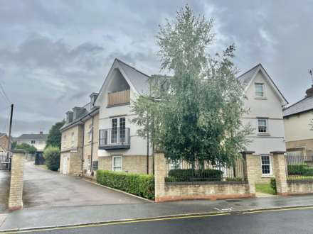 Crescent Road, Brentwood