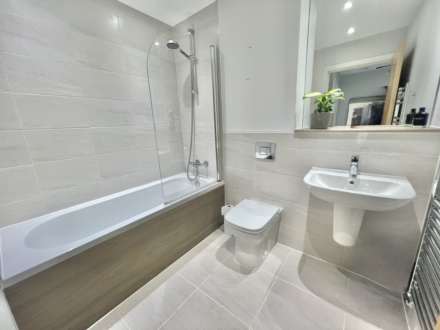 Crescent Road, Brentwood, Image 10