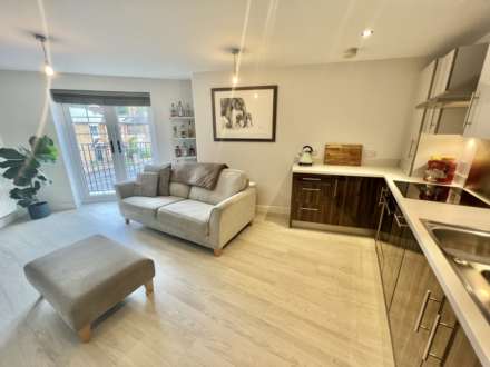 Crescent Road, Brentwood, Image 3
