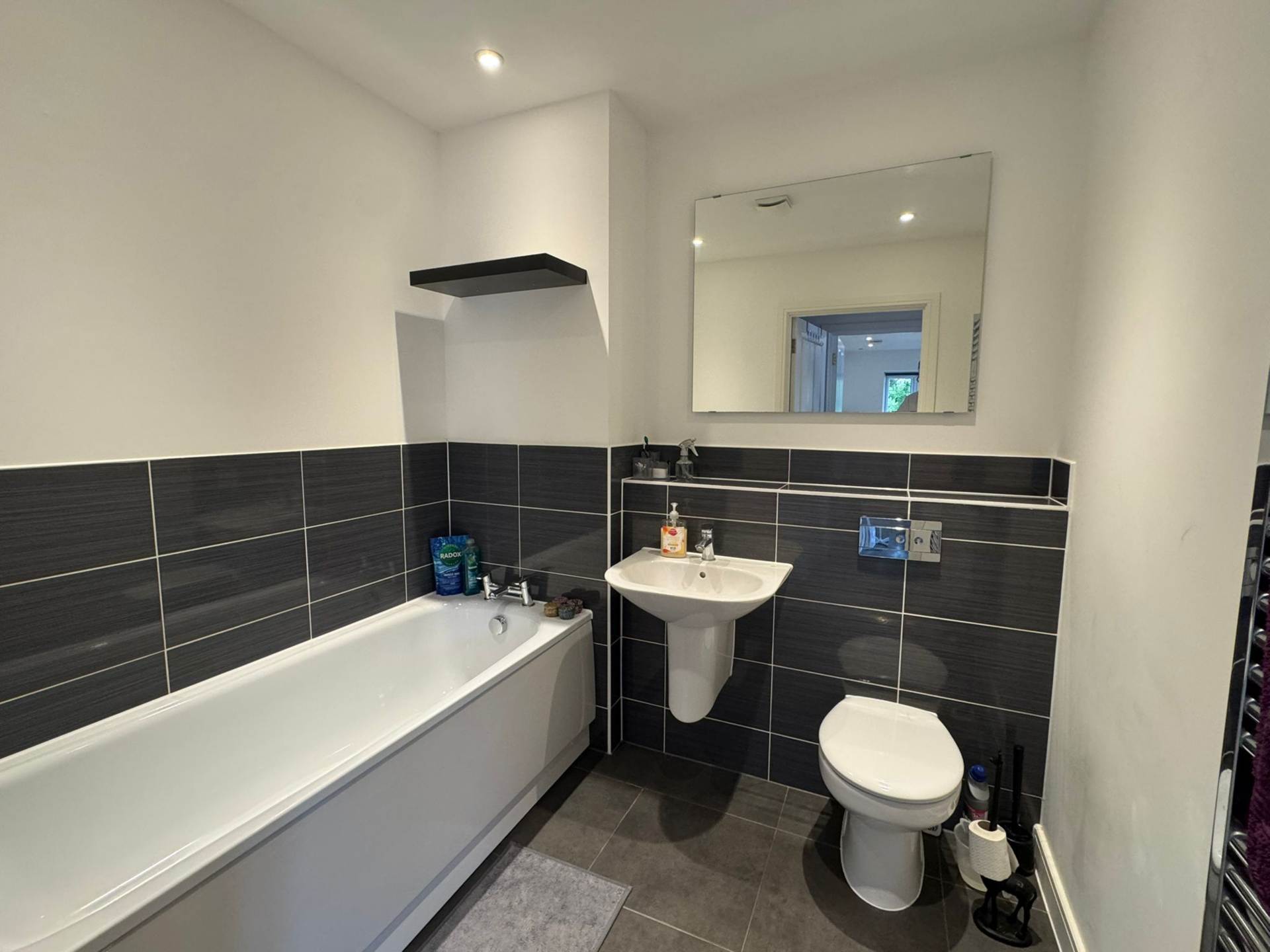 Florence Close, Brentwood, Image 7