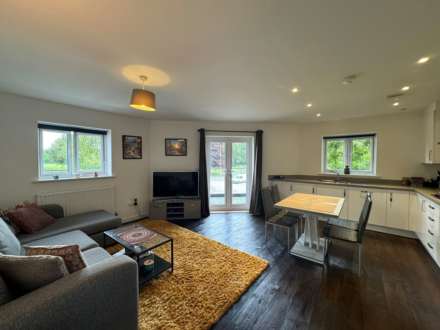Florence Close, Brentwood, Image 2