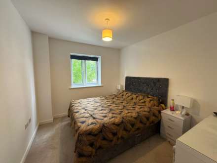 Florence Close, Brentwood, Image 4