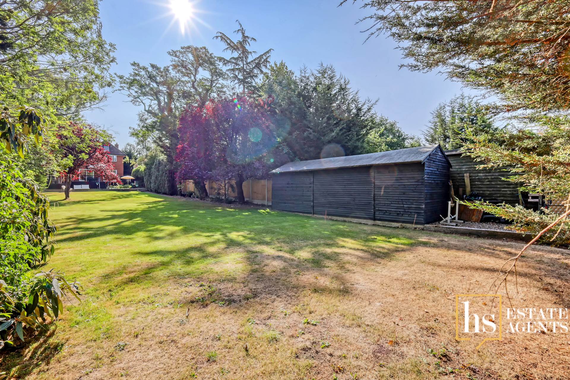 Hillside Walk, Brentwood, Image 32