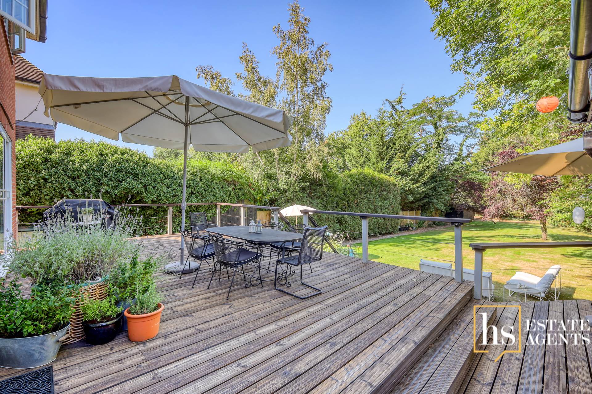 Hillside Walk, Brentwood, Image 33