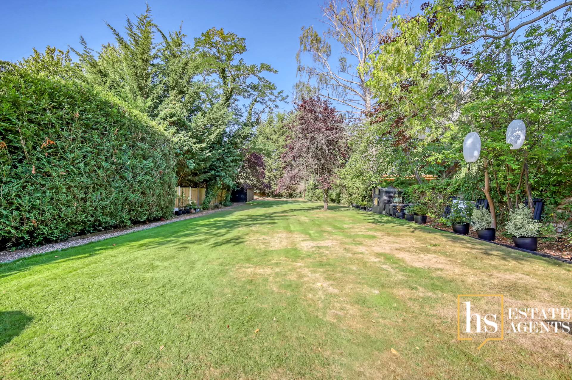 Hillside Walk, Brentwood, Image 36