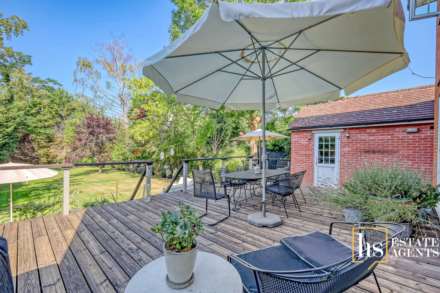Hillside Walk, Brentwood, Image 34
