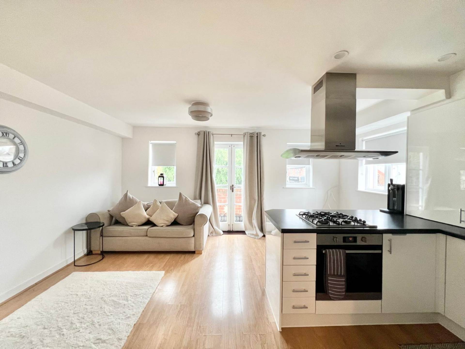 Chatham Way, Brentwood, Image 12