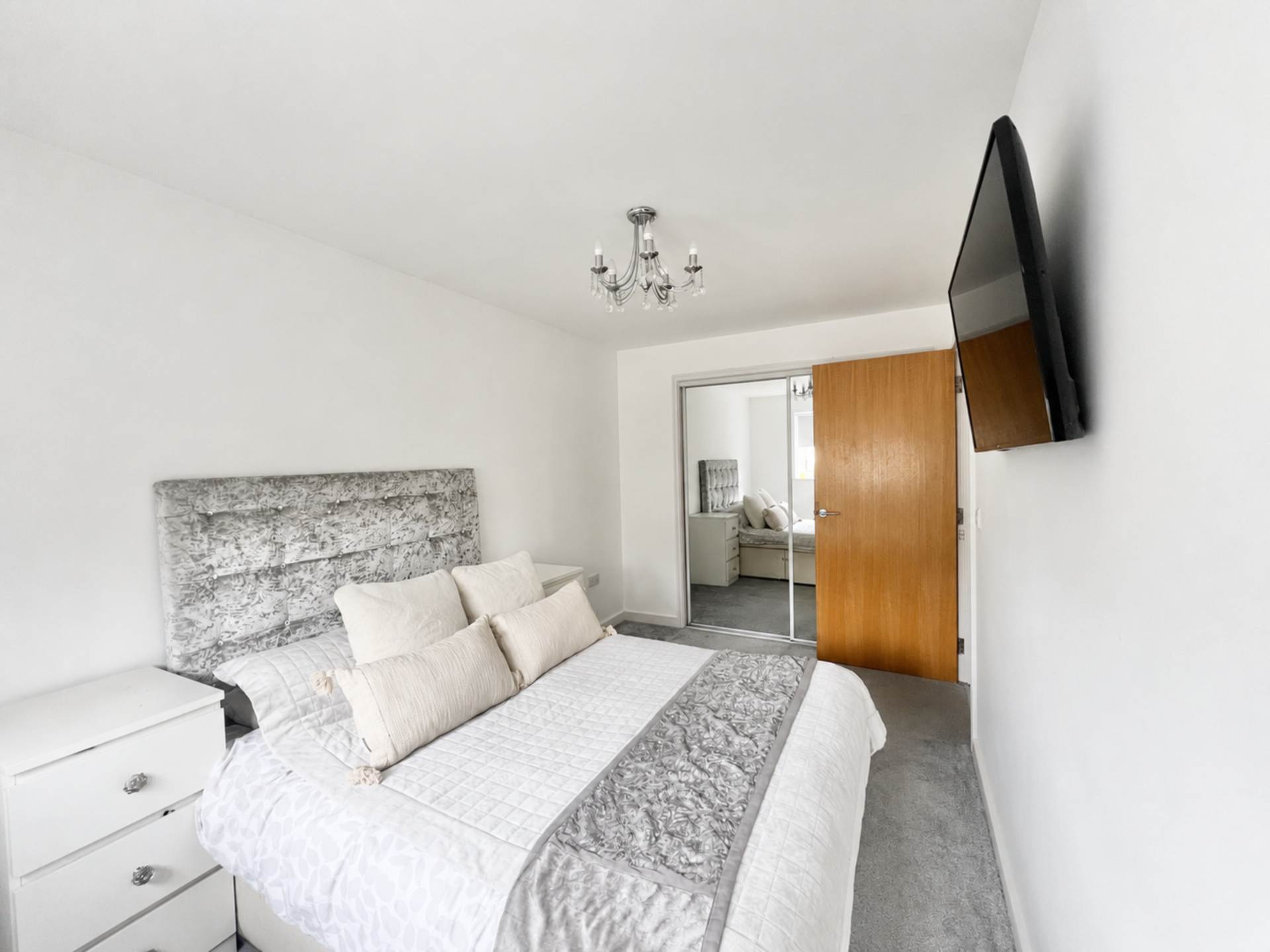 Chatham Way, Brentwood, Image 3