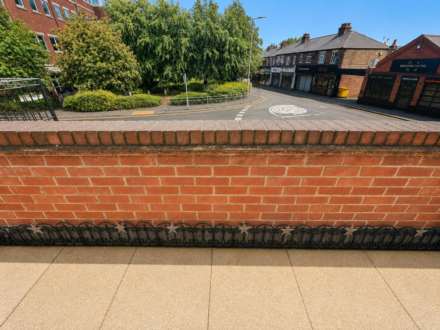 Chatham Way, Brentwood, Image 13