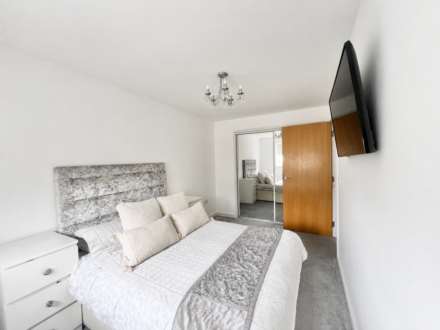 Chatham Way, Brentwood, Image 3