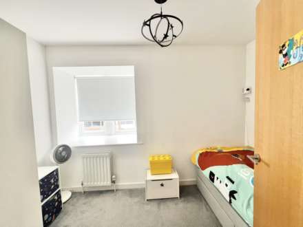 Chatham Way, Brentwood, Image 4