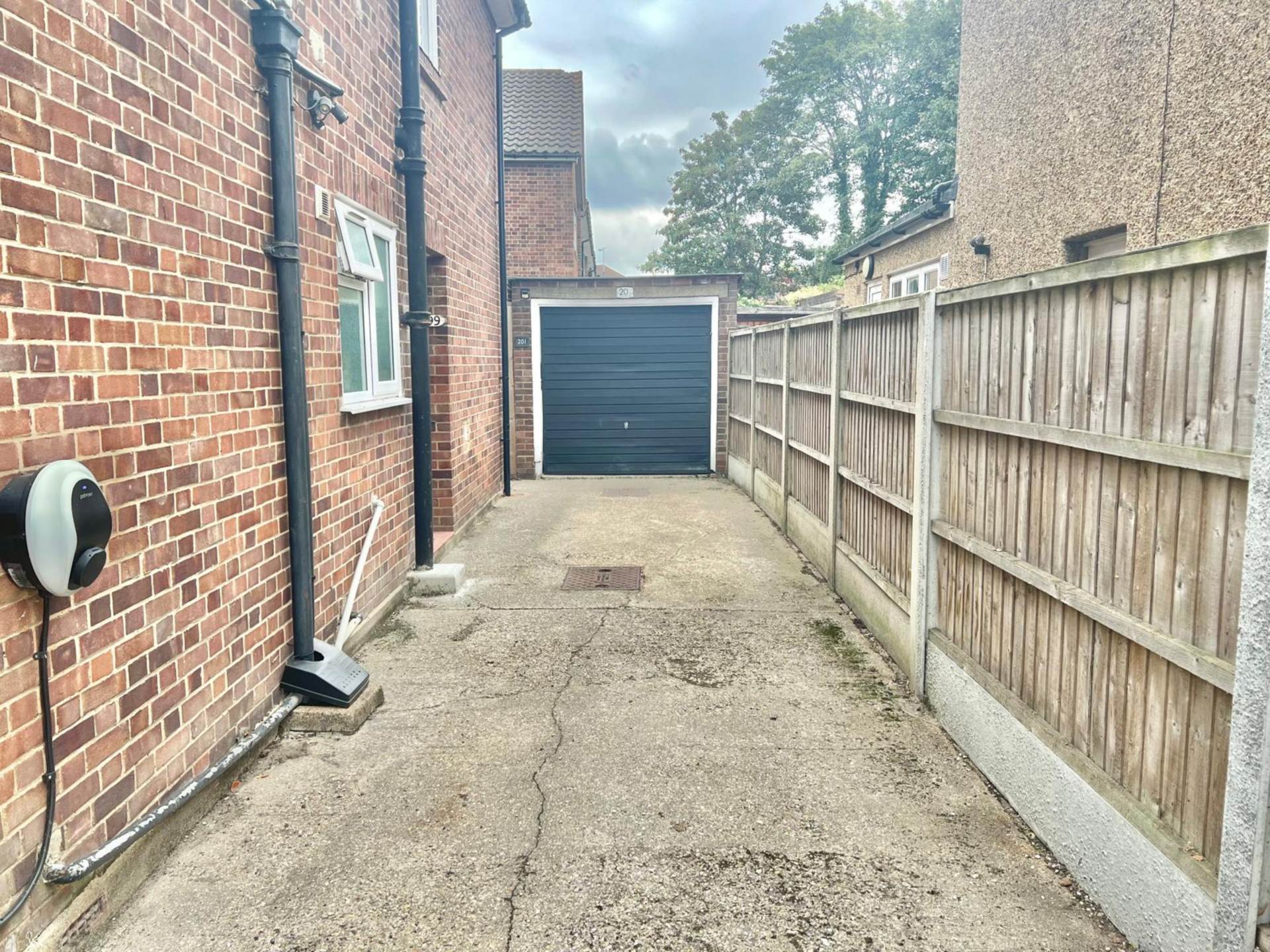 Crescent Road, Brentwood, Image 8