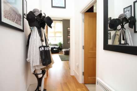 22 Kavanagh Court, The Galleries, Image 5