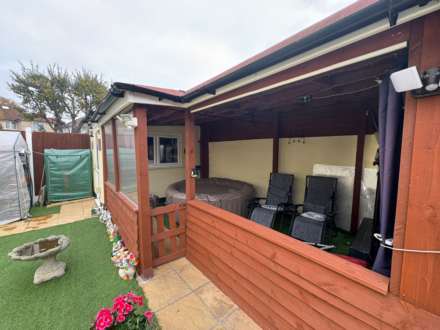 Elms Farm Road, Hornchurch, Image 13