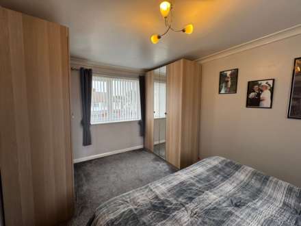 Elms Farm Road, Hornchurch, Image 6