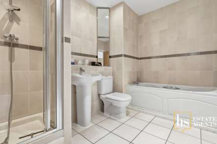 Rhapsody Crescent, Clements Park, Brentwood, Image 14