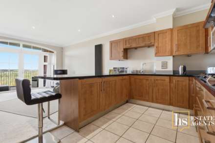Rhapsody Crescent, Clements Park, Brentwood, Image 6