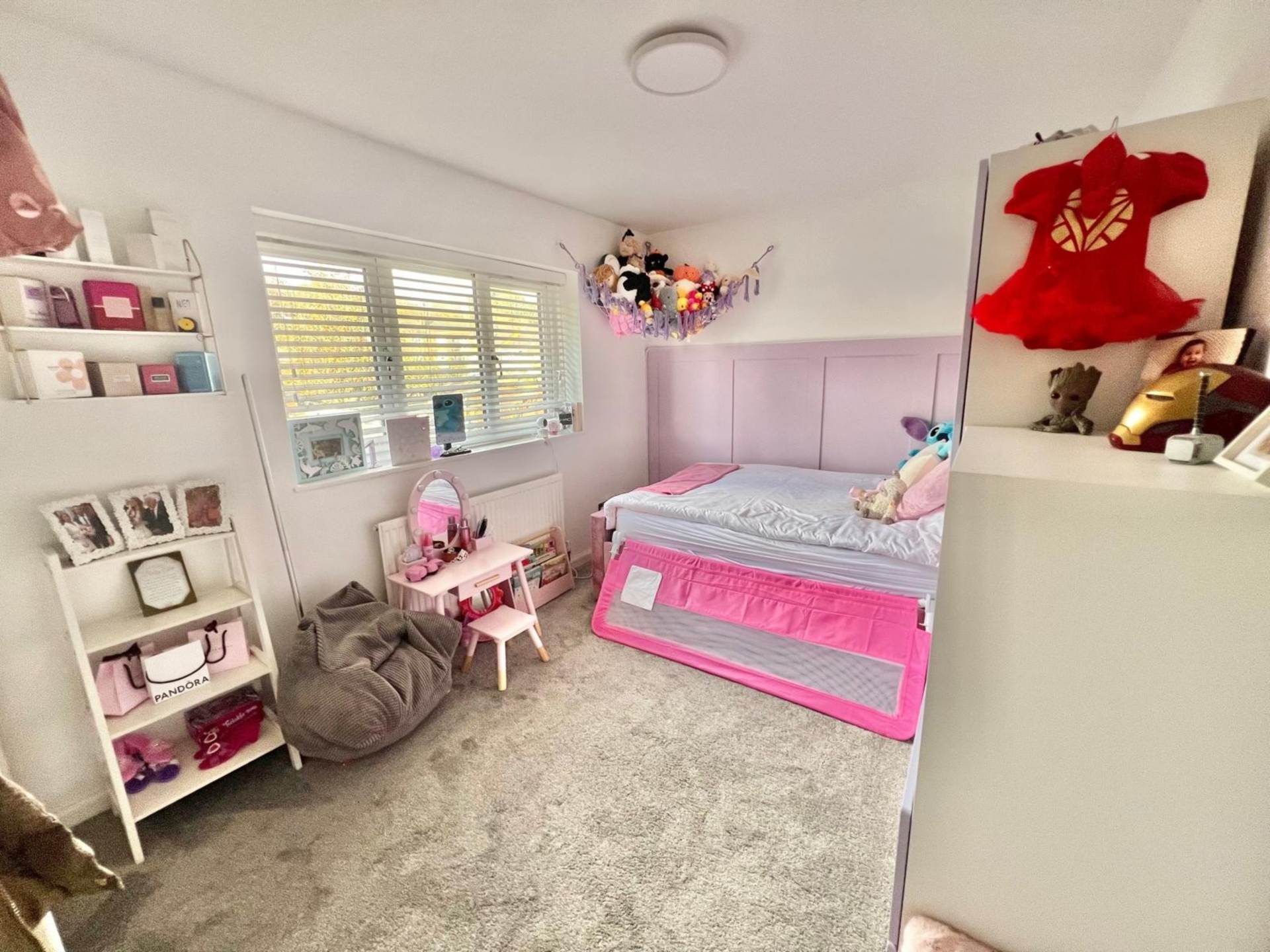 Thrift Green, Brentwood, Image 7