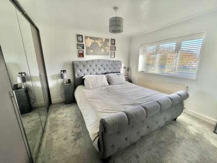 Thrift Green, Brentwood, Image 6