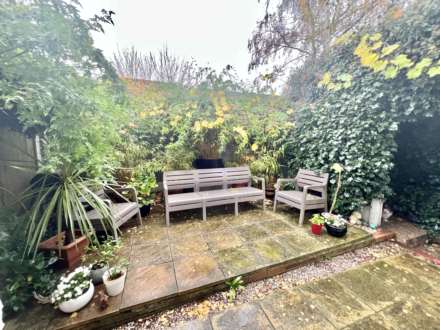 Crescent Road, Warley, Brentwood, Image 8