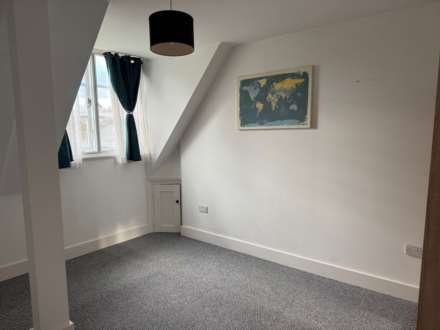 Merrymead House, Brentwood - 6 MONTH LET, Image 9