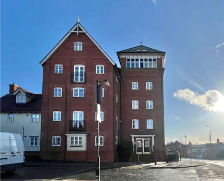 1 Bedroom Apartment, Hart Street, Brentwood