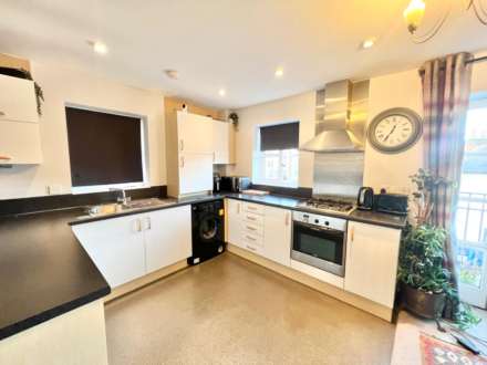 Hart Street, Brentwood, Image 4