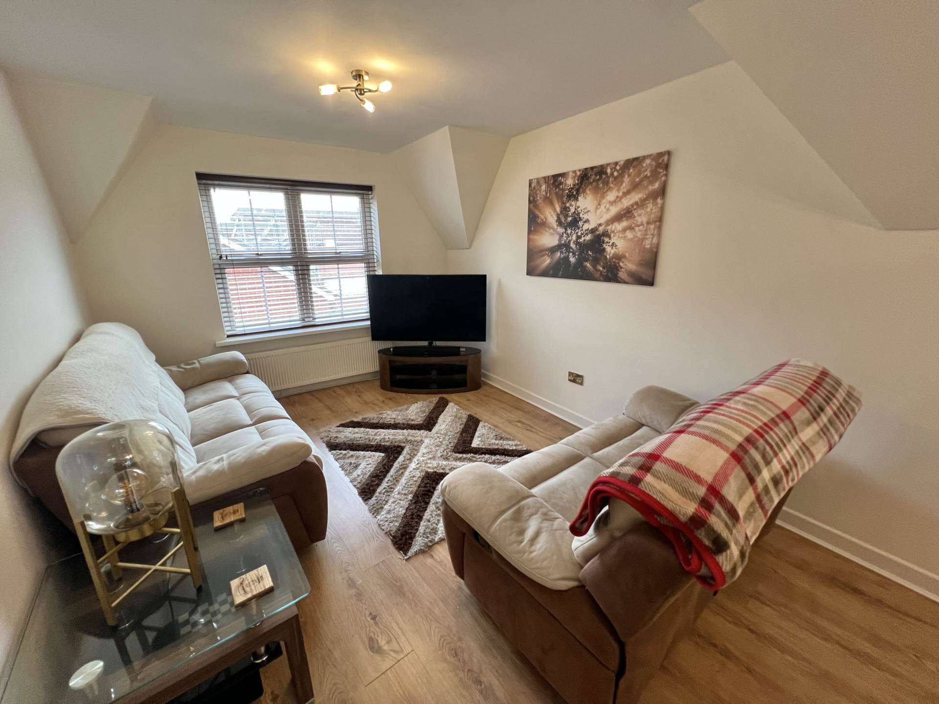 Western Gardens, Brentwood, Image 5