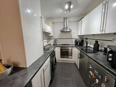 Western Gardens, Brentwood, Image 6