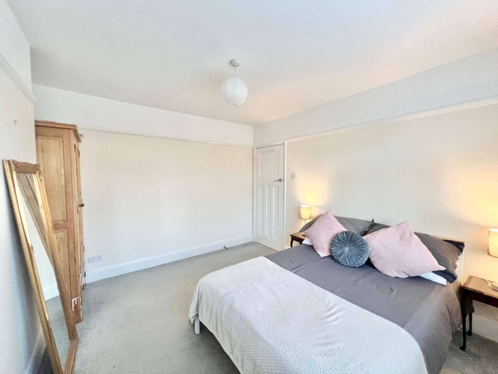 Westwood Avenue, Brentwood, Image 13